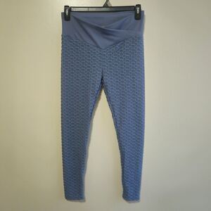 ShoActive Honeycomb Capri Leggings Cross Over Tiktok Booty Scrunch Women Large